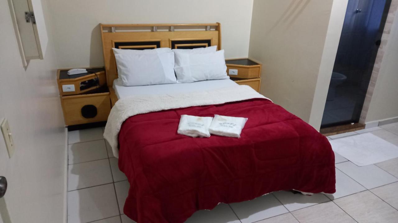 Hotel Dalias Гуарульос Екстериор снимка