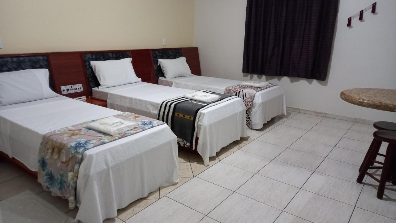 Hotel Dalias Гуарульос Екстериор снимка