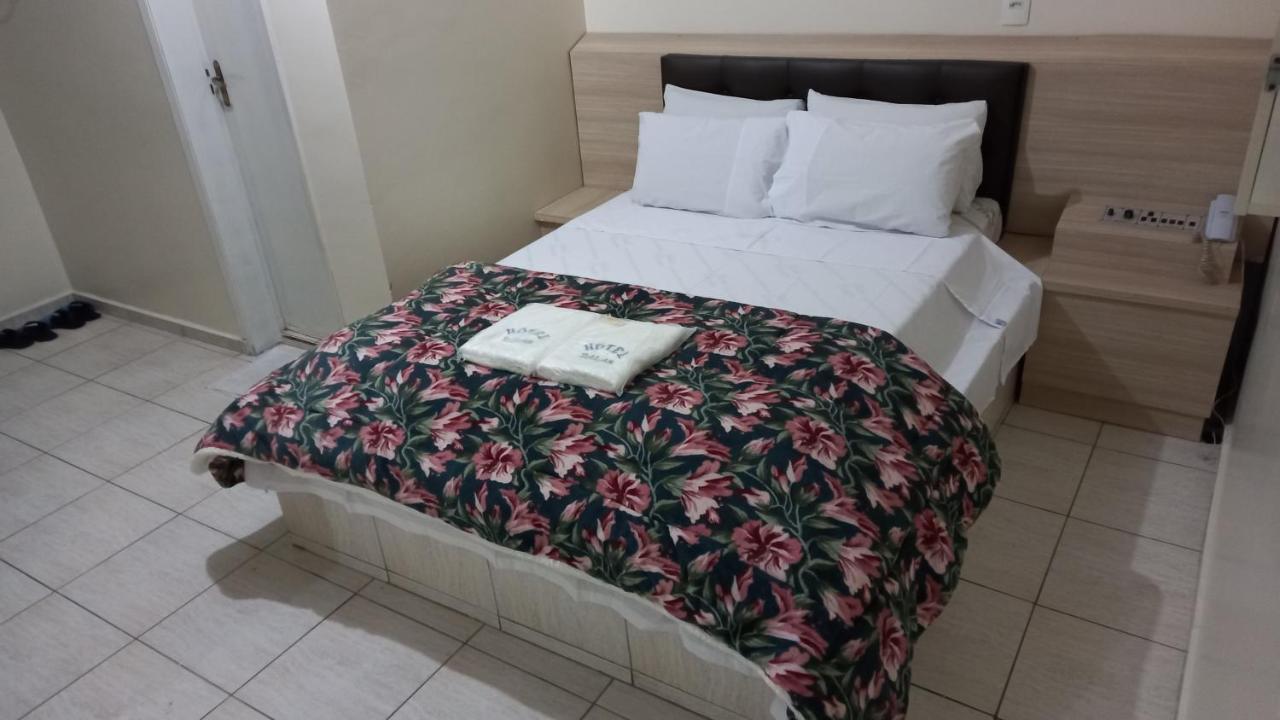Hotel Dalias Гуарульос Екстериор снимка