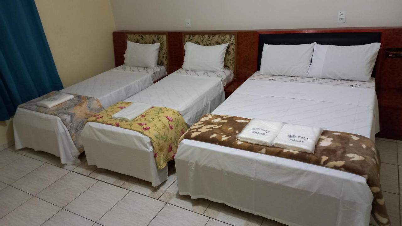 Hotel Dalias Гуарульос Екстериор снимка